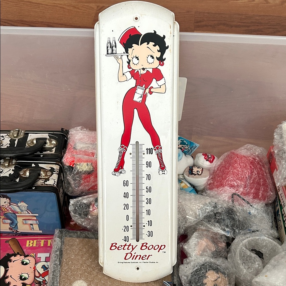 Betty Boop Red and White Diner Thermometer